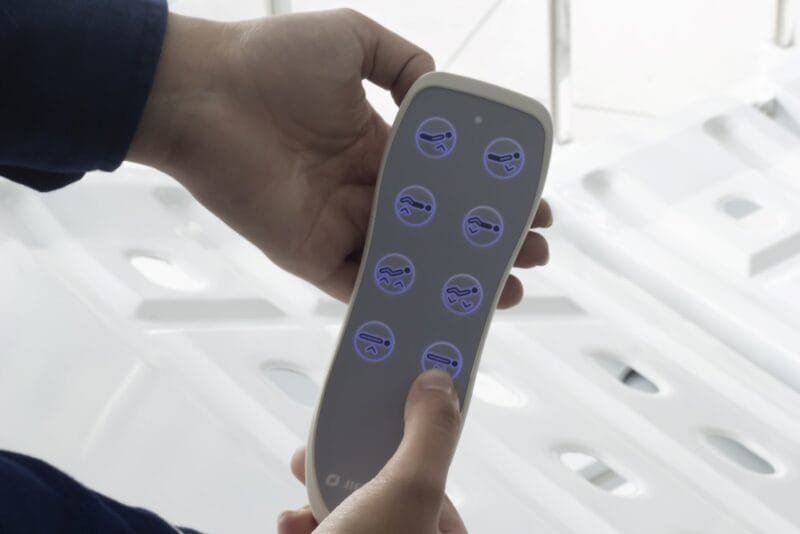 Cama Eléctrica 4 Movimientos Con Barandas En Aluminio